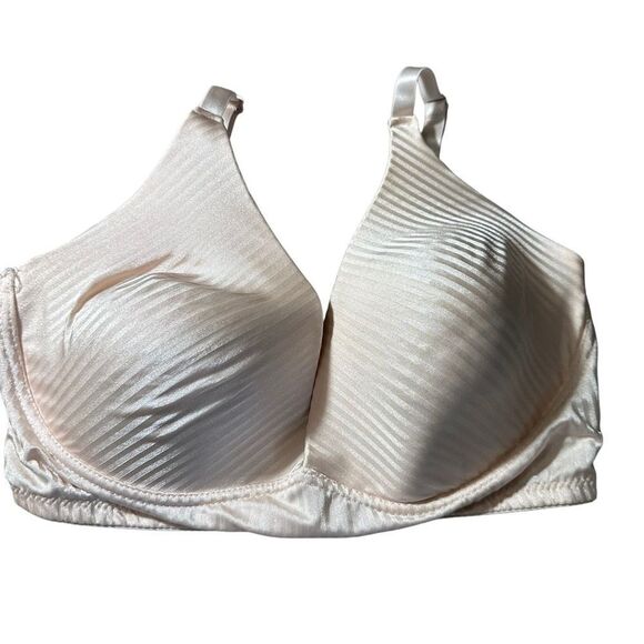 ADRIENNE‎ VITTADINI LIGHT PINK  FULL COVERAGE NO WIRE SIZE 38DD BRA - Picture 2 of 11